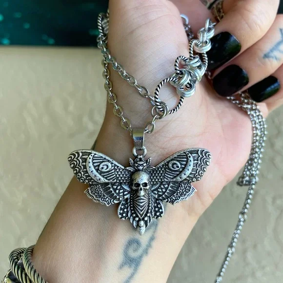 Handmade Chocker maille chain with moth skull moon design charm necklace boho - Picture 10 of 11